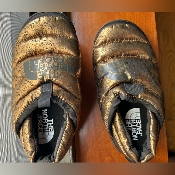 North face the nuptse mule size 7 - Picture 1 of 5
